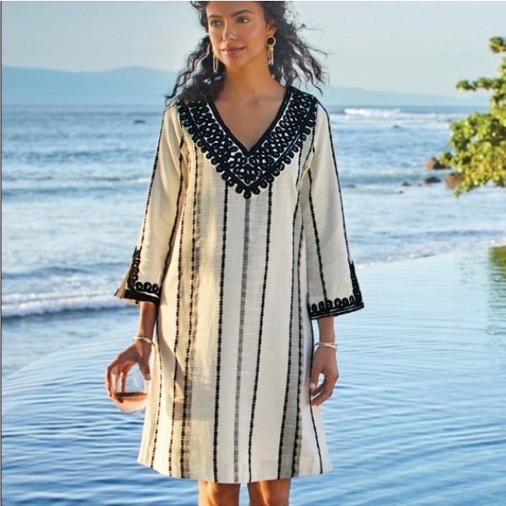 Soft Surroundings Black & Cream Embroidered Coco de Mer V-Neck Kaftan Dress